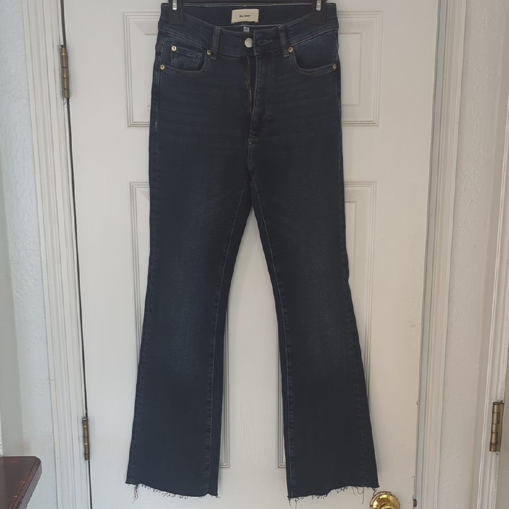 DL1961 Women's Dark Indigo Cropped  Jeans